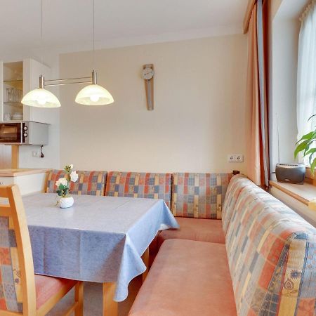 Quaint Apartment In Hainzenberg Near Horbergbahn Экстерьер фото