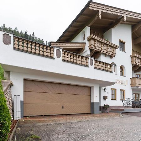 Quaint Apartment In Hainzenberg Near Horbergbahn Экстерьер фото