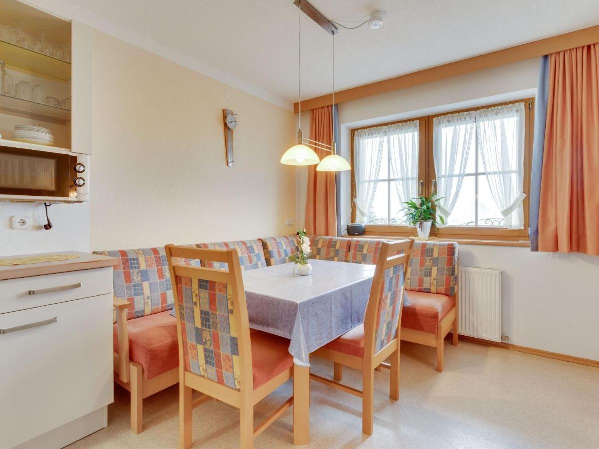 Quaint Apartment In Hainzenberg Near Horbergbahn Экстерьер фото