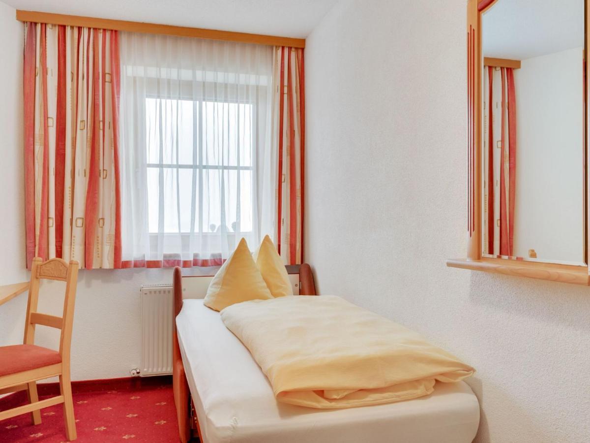 Quaint Apartment In Hainzenberg Near Horbergbahn Экстерьер фото