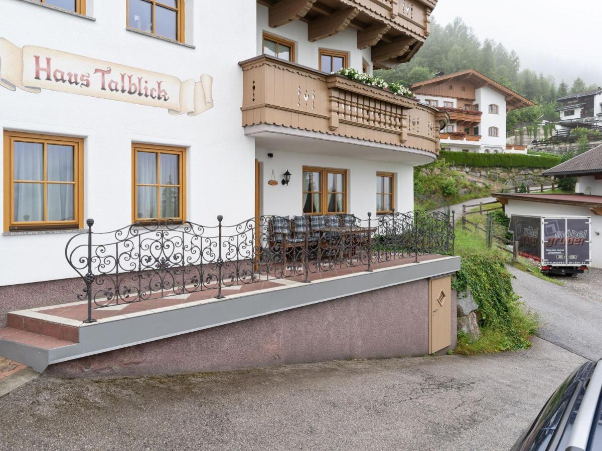 Quaint Apartment In Hainzenberg Near Horbergbahn Экстерьер фото